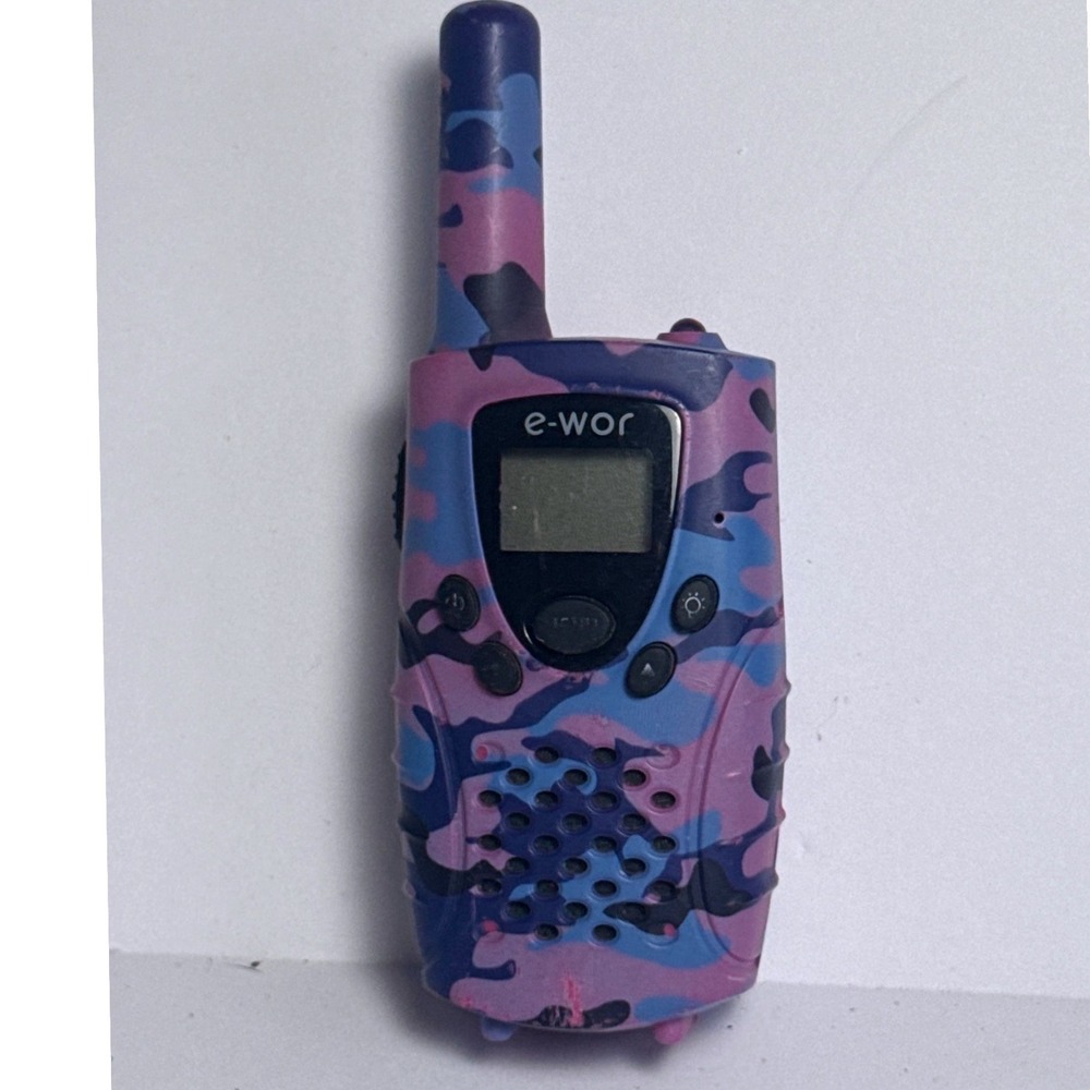 E-wor Walkie Talkie Kids OS Pink Blue Camo Flashlight Belt Clip Handheld as is